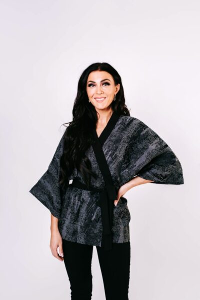 Must reljeefne kimono